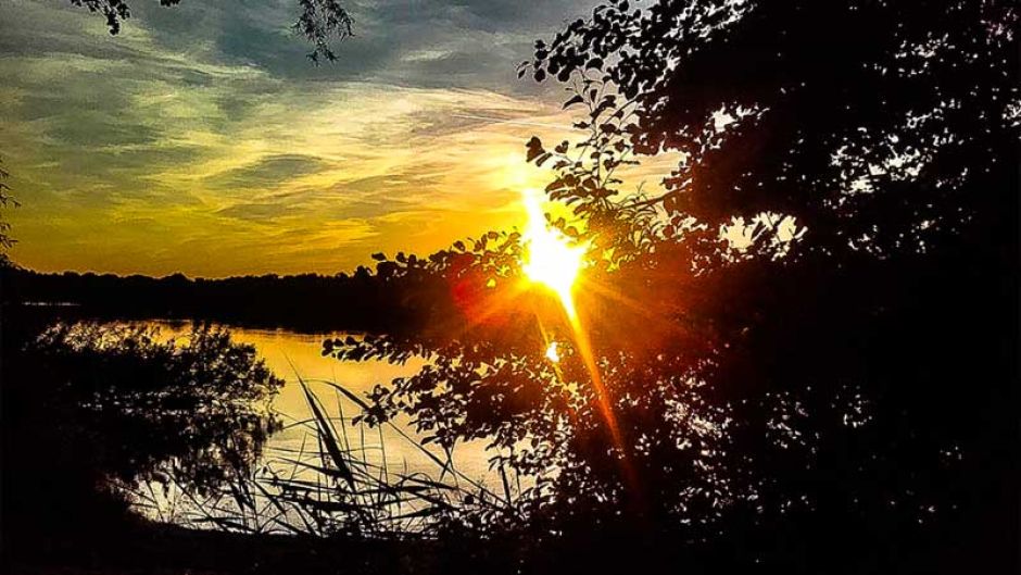 Am Montag ist der See im Großen Moor teilweise gesperrt. | Foto: Sören Noffz