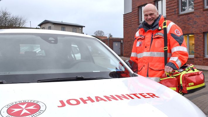 Engagiert, wenn andere Hilfe brauchen: Andreas Kröger vom Hausnotrufeinsatzdienst der Johanniter. | Foto: Johanniter