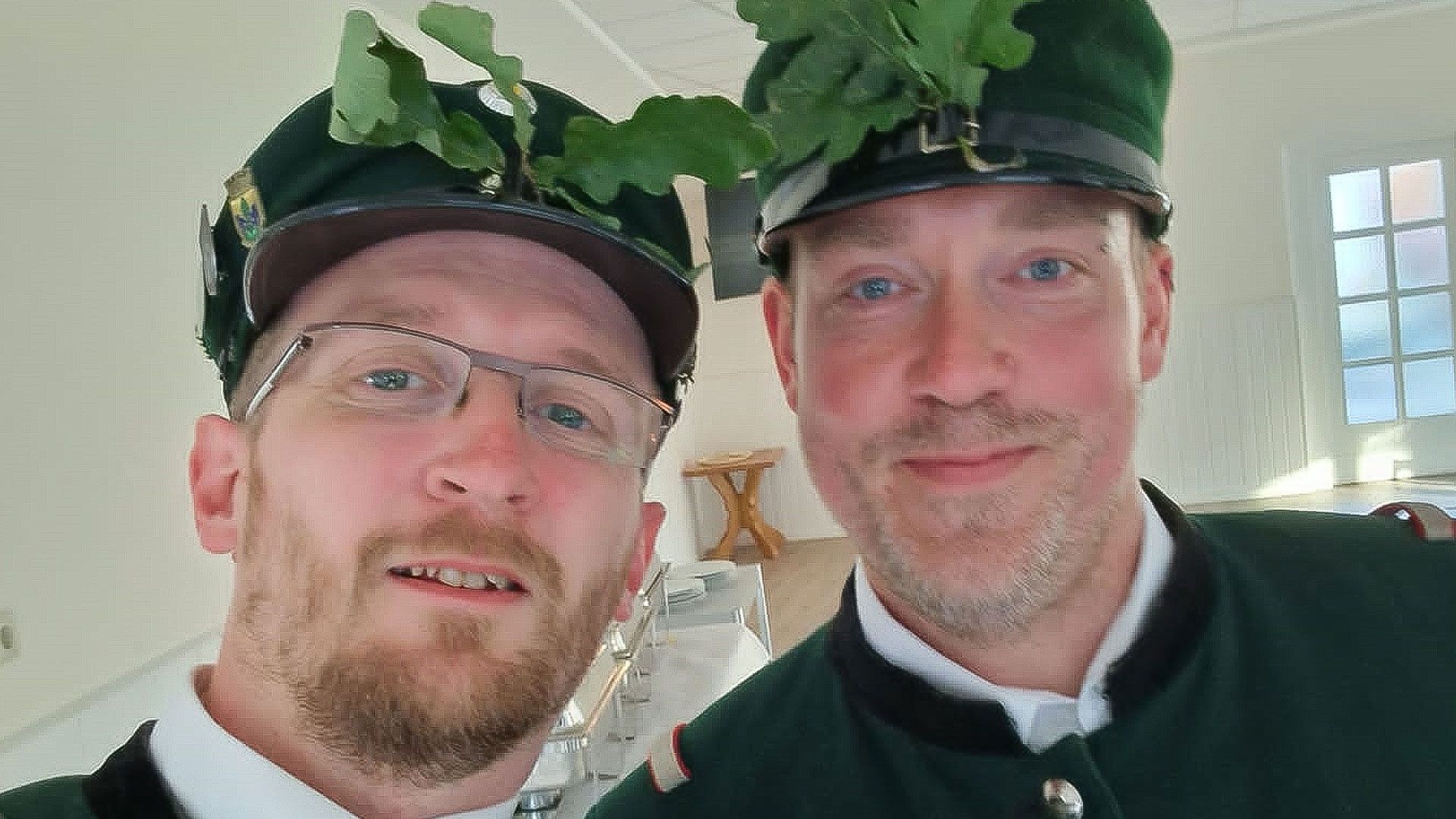 Die Majestäten des Tostedter Schützenvereins: Sven Baden (links) und Marc Baden. | Foto: ein