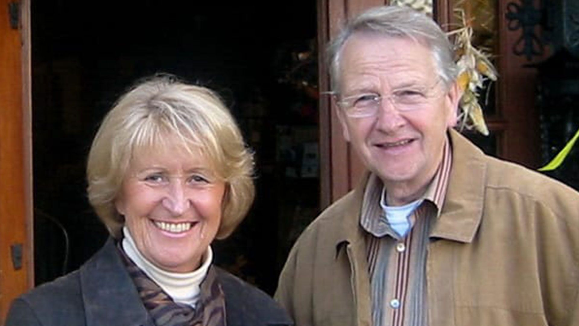 Georg Krause, langjähriger Mannschaftskapitän der legendären Harburger Standard-Formation (hier mit Lebens- und Tanzpartnerin Renate)  ist gestorben. | Foto: ein