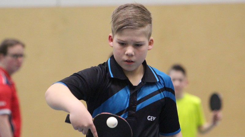 Lokalmatador Lukas Wotka erzielte in seiner Siebener-Staffel eine lupenreine Bilanz von 6:0 Spielen und 18:0 Sätzen. | Foto: Ralf Koenecke