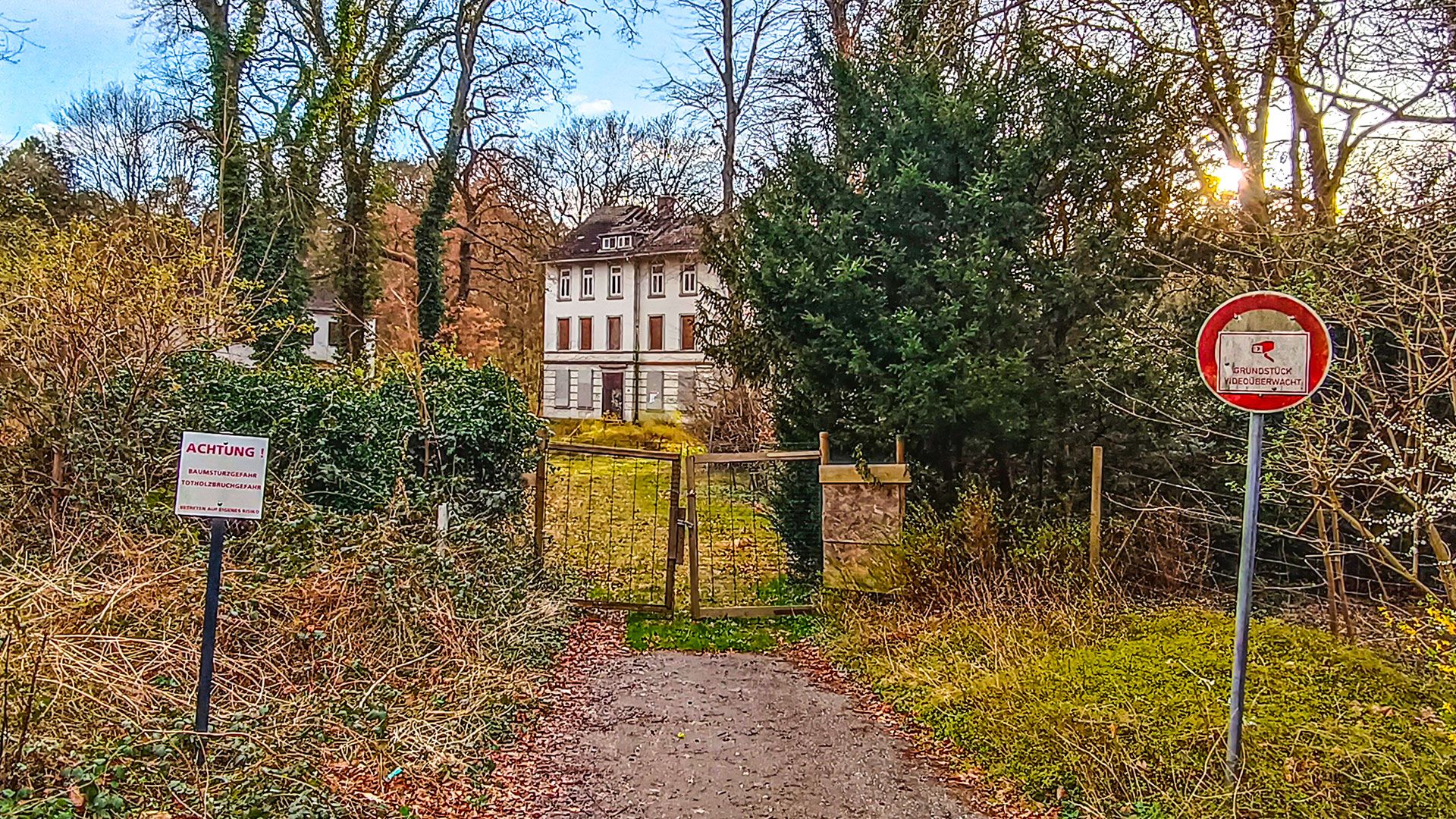 Der Alte Jägerhof in Hausbruch soll im August abgerissen werden. | Foto: Niels Kreller