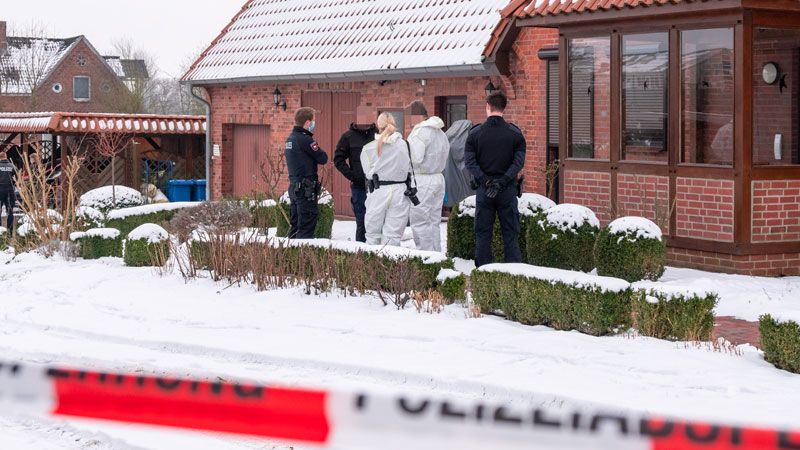 In einem Einfamilienhaus in Drage wurde ein Ehepaar tot aufgefunden. | Foto: JOTO