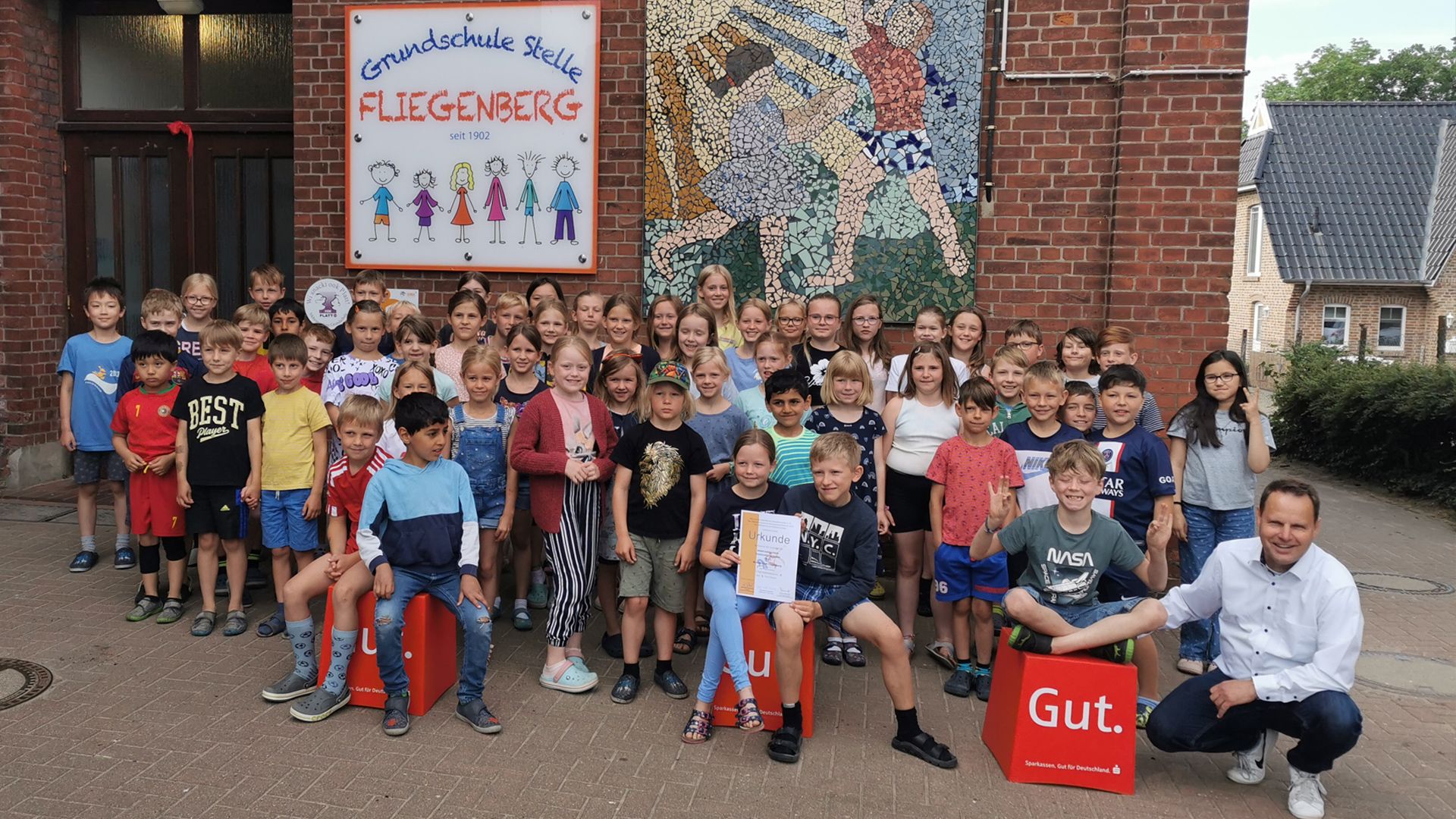 Wieder einmal war die Außenstelle der Grundschule Stelle in Fliegenberg mit dem MTV Fliegenberg gemeinsam erfolgreich. | Foto: ein