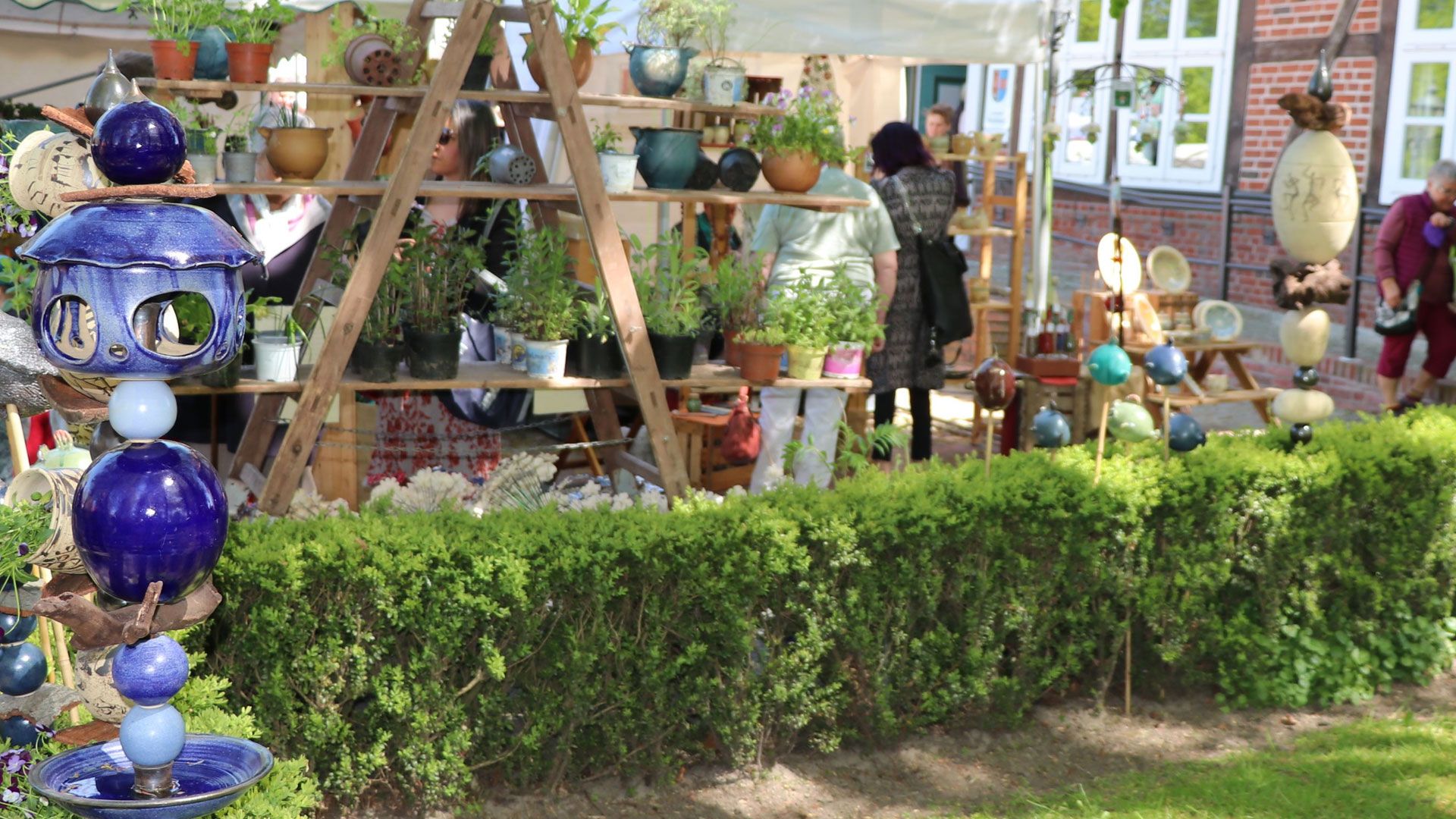 Und jährlich grüßt der Töpfermarkt in Moisburg. | Foto: Angelika Fröhning