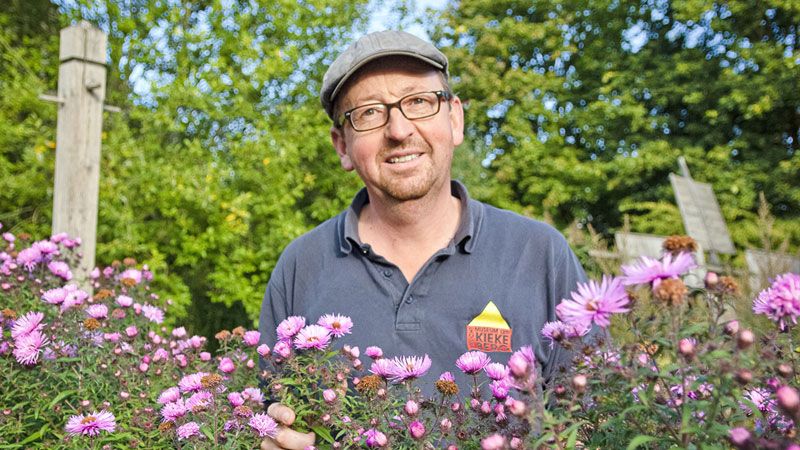 Museumsgärtner Matthias Schuh freut sich darauf, die Besucher im Freilichtmuseum am Kiekeberg herumzuführen. | Foto: FLMK