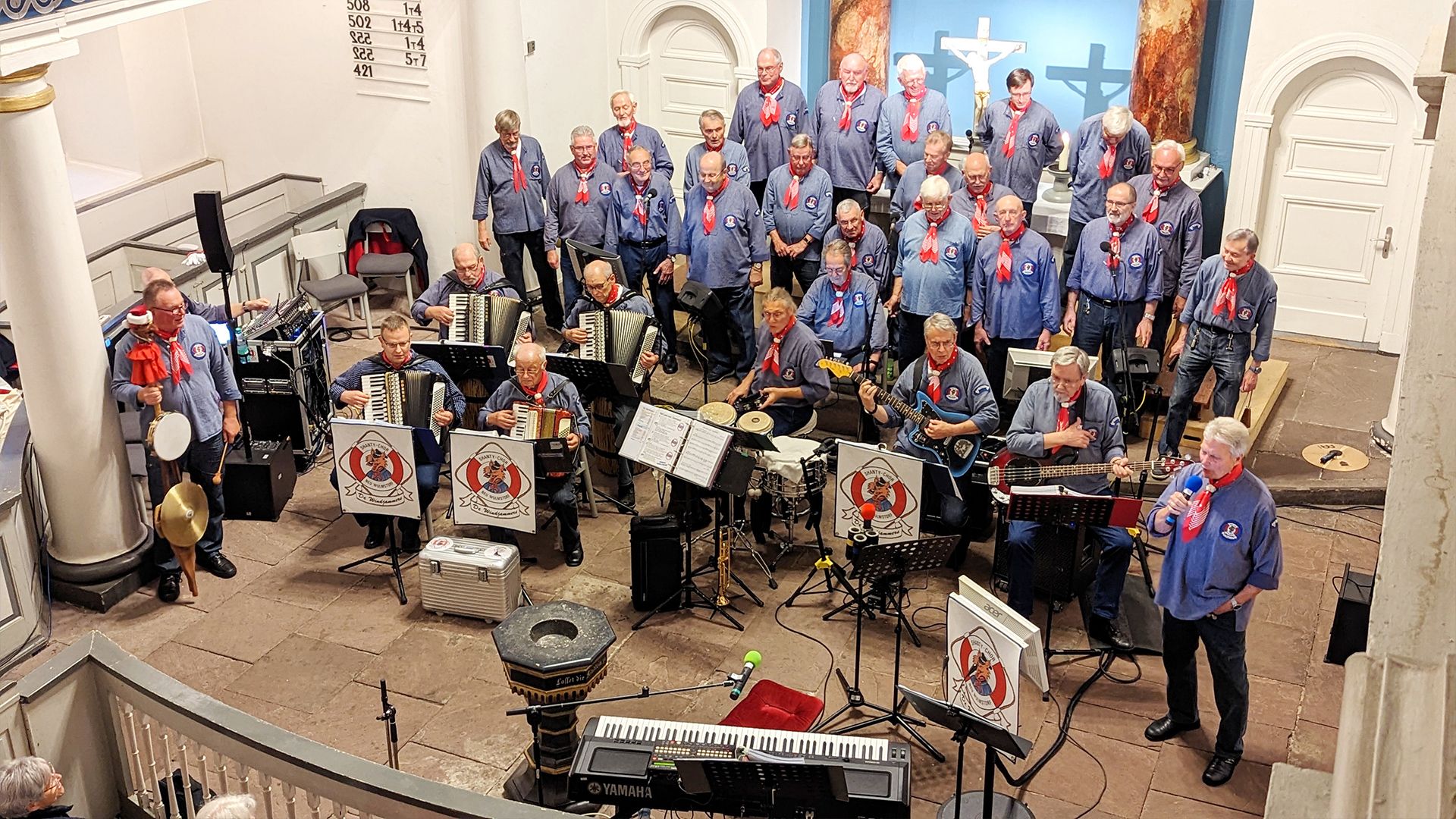 „De Windjammers“ mit Solisten Bernd Hartmann beim „Tüdelband“. | Foto: Gabriele Peikert