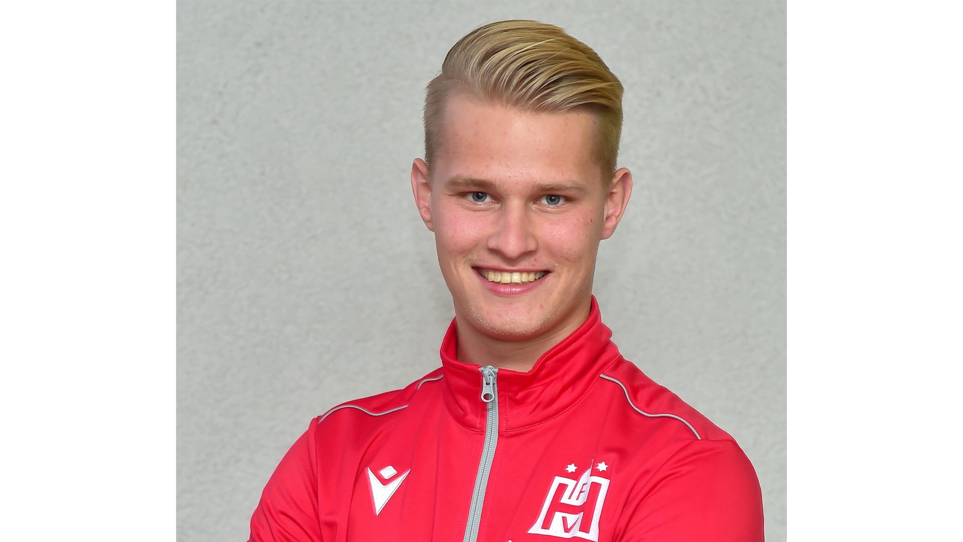 Mit dabei ist Schiedsrichter Marvin Repke vom Harburger Turnerbund (HTB). | Foto: ein