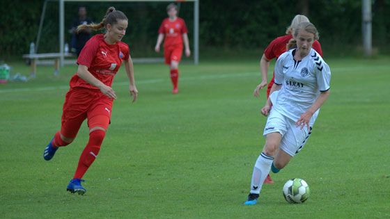 Das Frauen-Fußballteam des SV Ahlerstedt/Otterndorf war eine Nummer zu groß für die HTB U 17. | Foto: ein