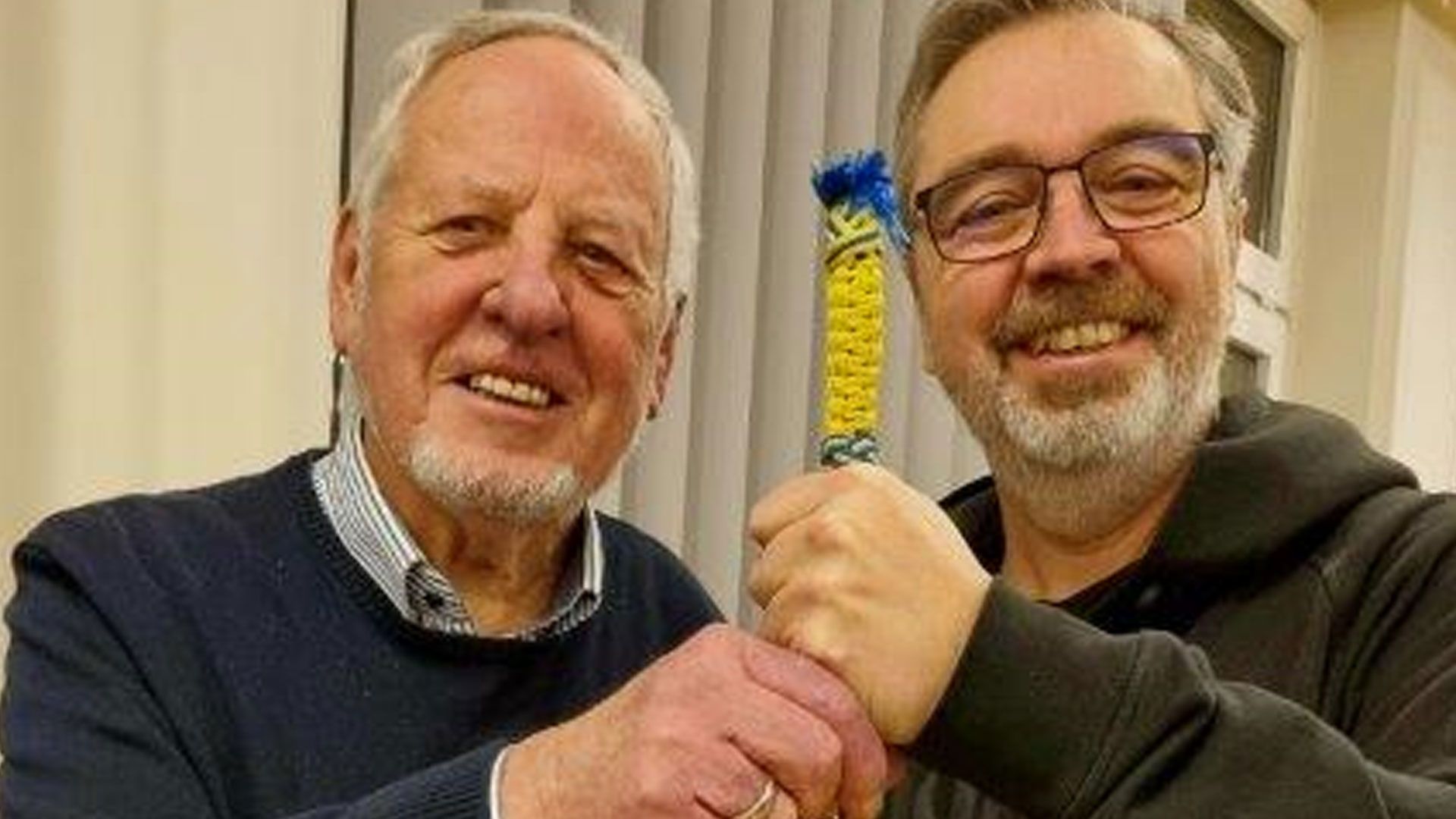 Lothar Überall (links) und Andreas Trost bei der "Staffelübergabe". Foto: ein