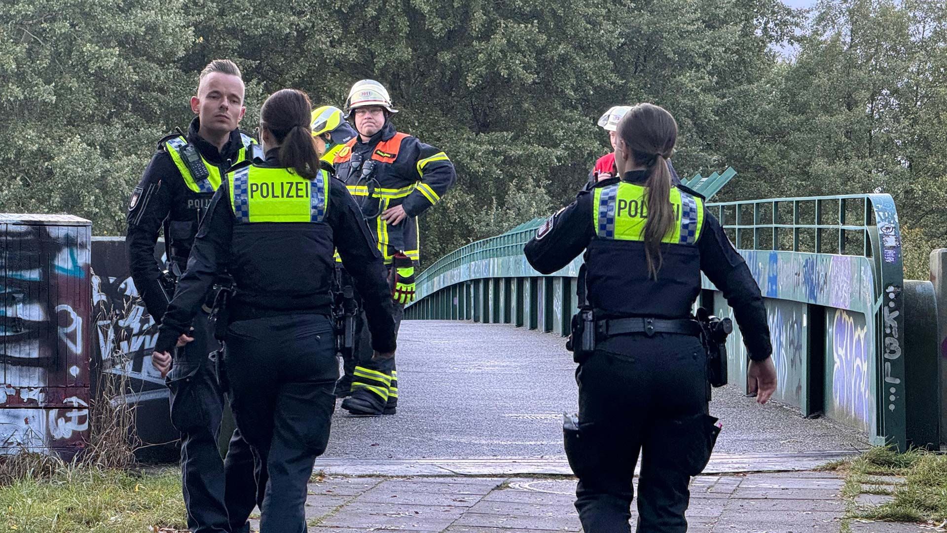 Fiel das Kind von dieser Brücke? Foto: Lenthe-Medien
