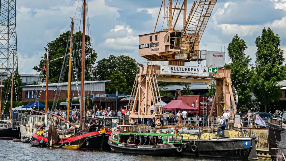 IM Harburger Binnenhafen ist der Kulturkran ein Higlight bei den Tagen der Industriekultur am Wasser. | Foto: Niels Kreller