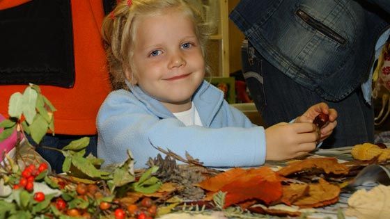 Buntes Herbstbasteln im Wildpark Schwarze Berge. | Foto: Wildpark Schwarze Berge