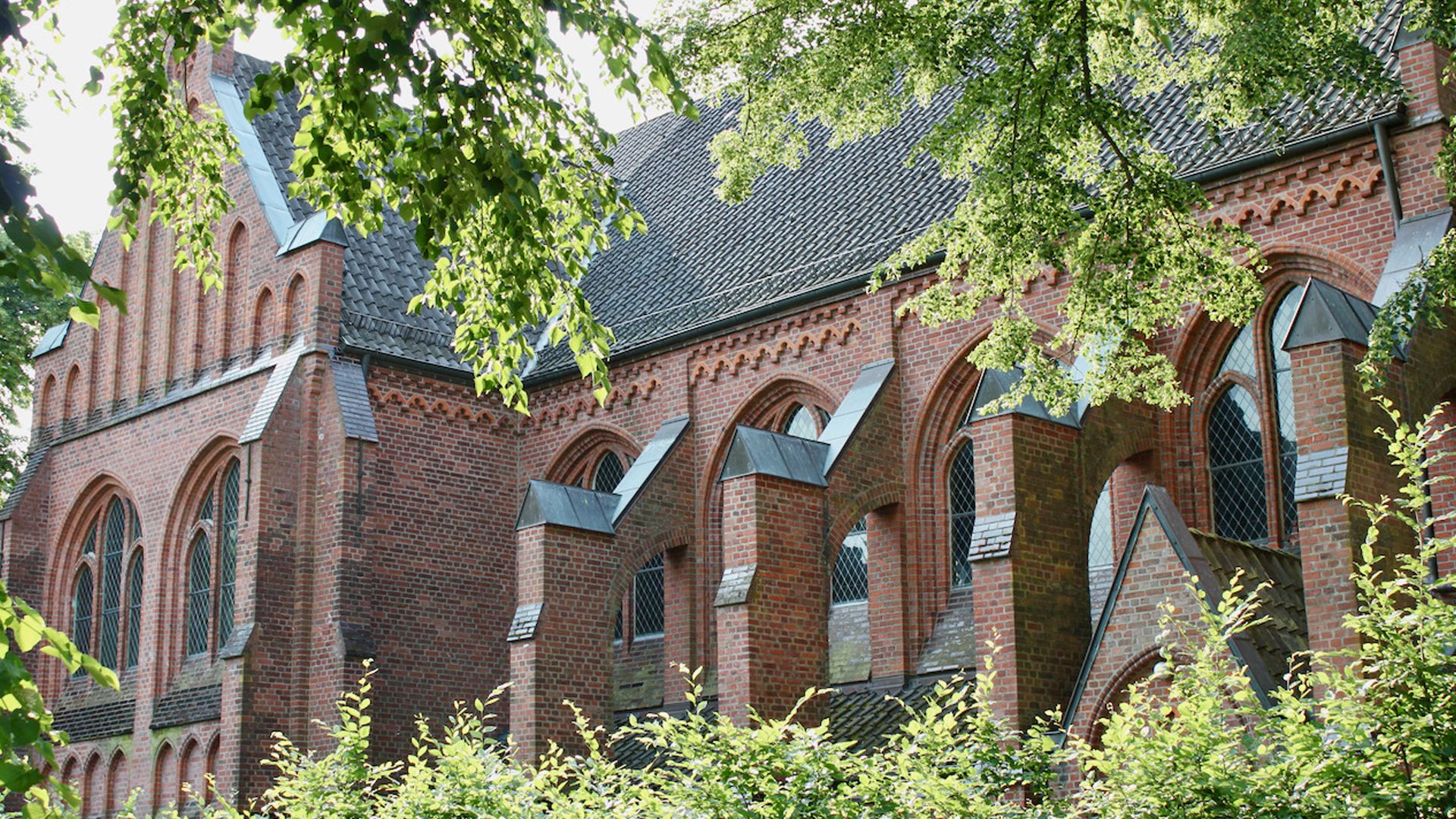 Gottedienste der sommerkirche finden auch in der der Johanneskirche in Tostedt statt. | Foto_ C. Wöhling