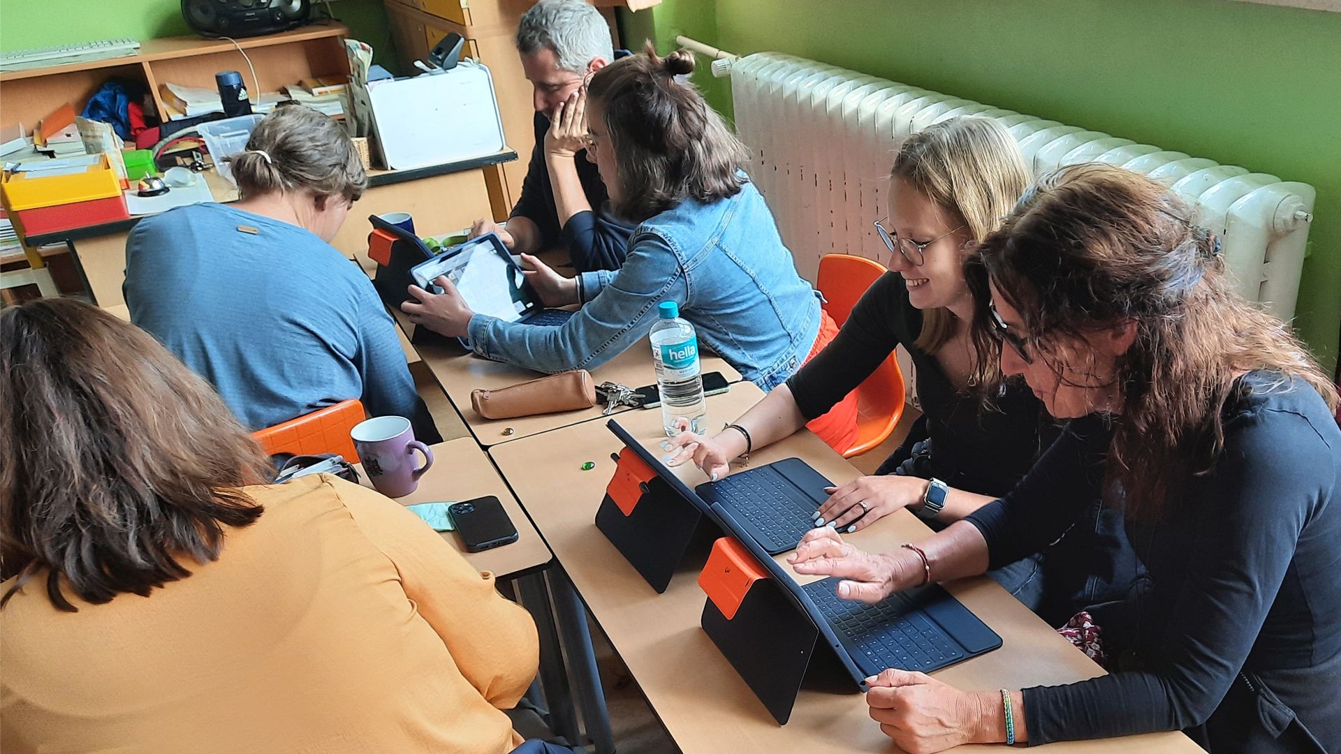 Lernen mal anders für Lehrer: In Harburg fand kürzlich das erste schulübergreifende Barcamp zu digitalen Möglichkeiten im Unterricht und bei der Organisation des Lehrkräfte-Alltags statt. | Foto: ein
