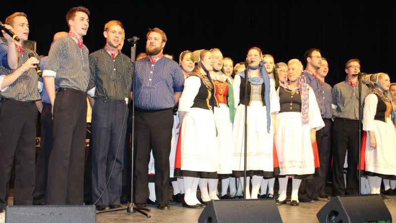 Adventsstimmung pur in der Buchholzer Empore dank eines liebevoll zusammen gestellten Programms. | Foto: ein