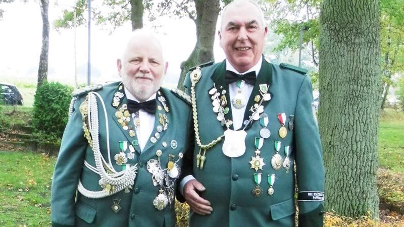 Eißendorfer Vizekönig 2019-2020 Jürgen Kowalewsky (r) mit seinem Adjutanten Helmut Moje. | Foto: ein