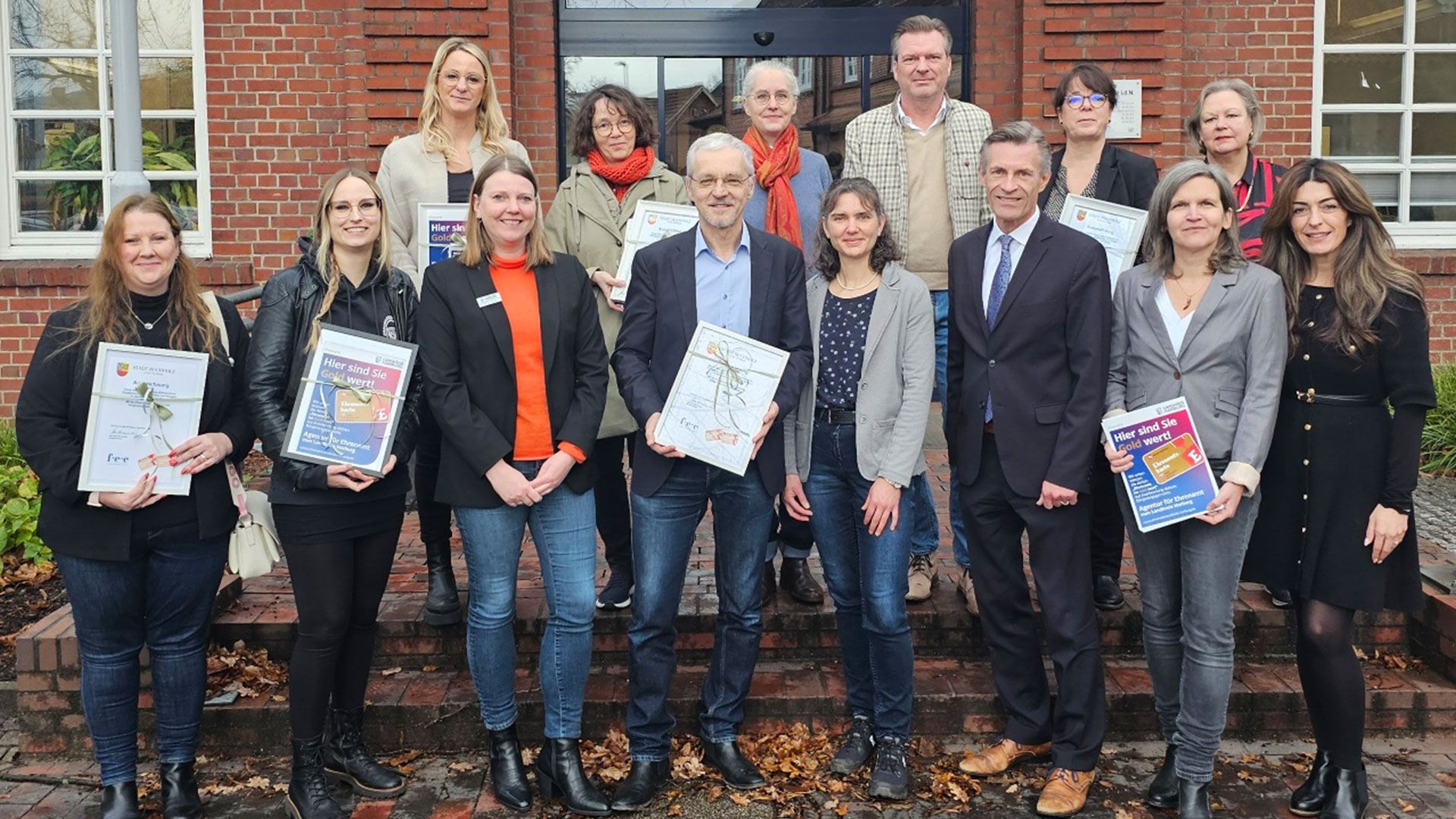 Viele Buchholzer Geschäftsleute sind bei der Ehrenamtskarte mit dabei. |Foto: ein