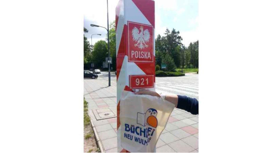 Eine Büchereitasche auf Reisen | Foto: ein