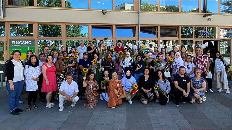 Power im Quartier: Die Elternlotsinnen, Elternlotsen und Nachbarschaftsmütter des DRK Harburg. | Foto: DRK Harburg
