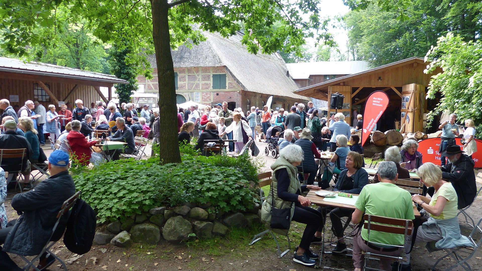 Auch an der Wassermühle Karoxbostel werden am Mühlentag wieder viele Gäste aus Harburg Stadt und Land erwartet. | Foto: ein