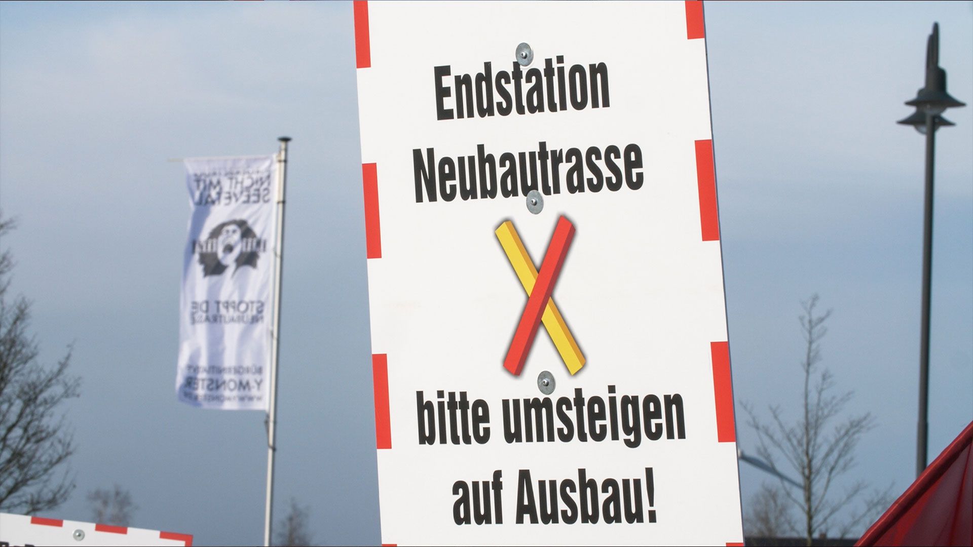 Die geplante neue ICE-Trasse durch Seevetal stößt auf den vehementen Widerstand der Bürgerinnen und Bürger. | Foto: ein