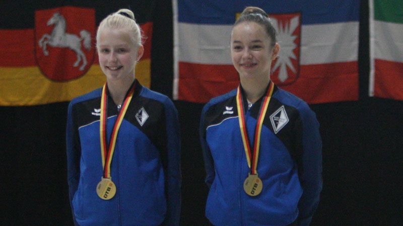 Gold bei den Deutsche Meisterschaften der Turner gab es für das Duo Annelie Both und Maivi Fuchs von Blau-Weiss Buchholz in der AK12-14. | Foto: ein