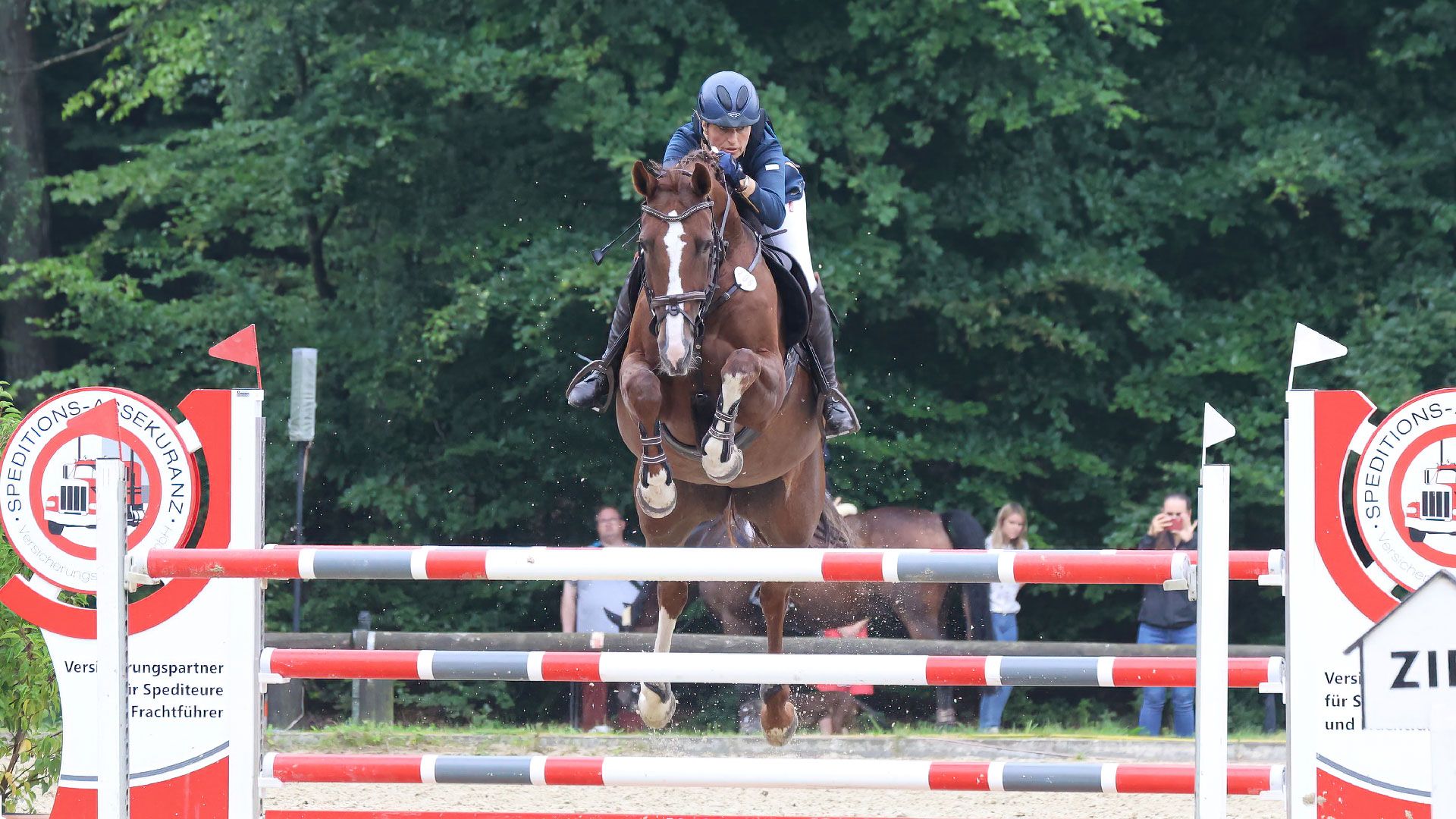 Christina Jux mit Coco Calida. | Foto von Chrissis Jahnke