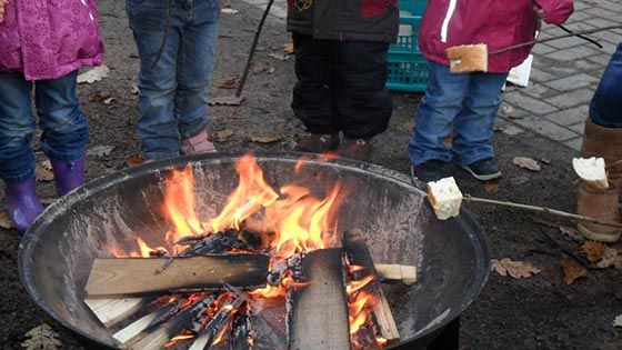 Lagerfeuer und Lichterzauber erwartet Besucher am 10. November in der DRK-Kita „Villa Kunterbunt“. | Foto: DRK-Kreisverband Hamburg-Harburg e.V.