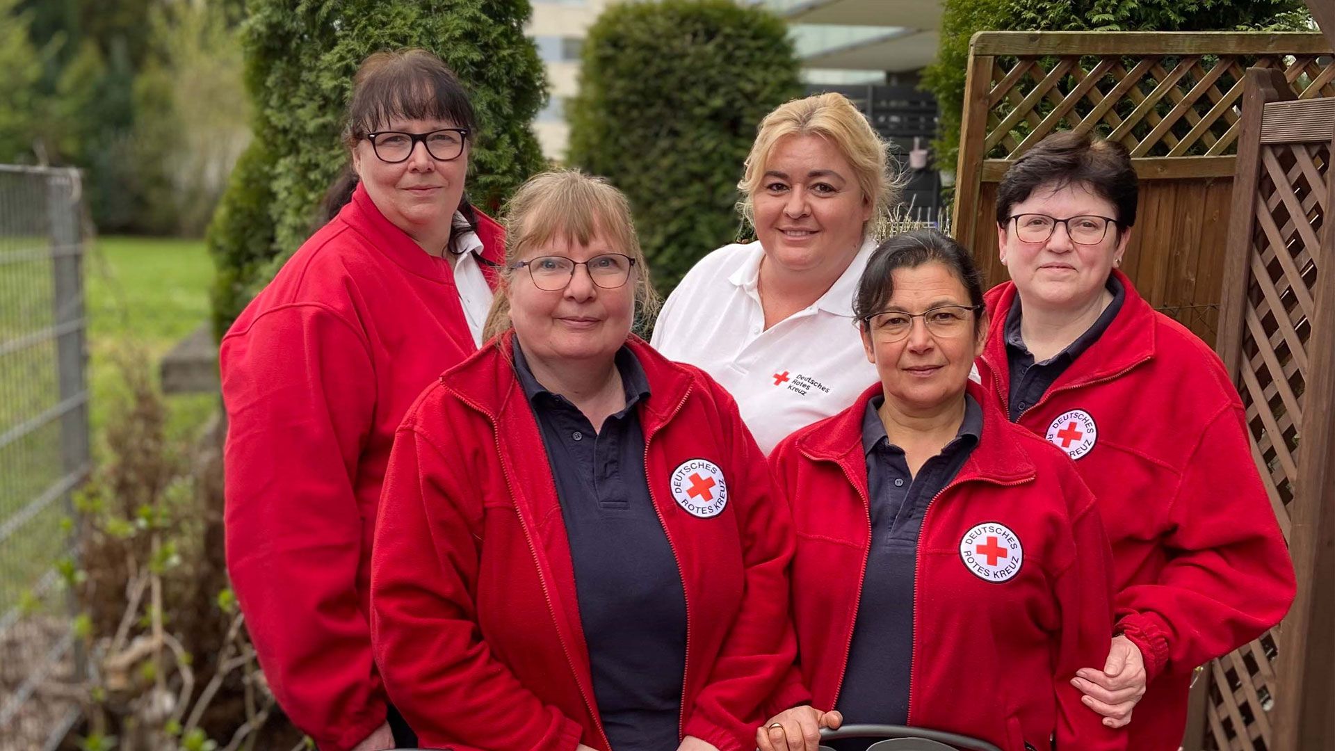 Note 1, besser geht’s nicht: Das Billstedt-Team: Marion Wiese (von links), Stephanie Polzin, Leiterin Tagespflege Marzena Schröder, Nazmiye Koray und Monika Dwenger. | Foto: DRK