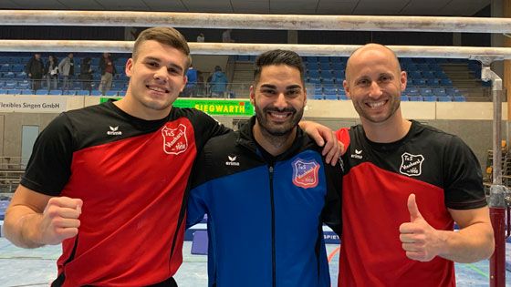 Das 08-Bundesliga-Trio um Daniel Charcenko, Reza Abbasian und Alexander Vogt freut sich riesig über den Klassenerhalt in der 1. Turn-Bundesliga. | Foto: TSV 08
