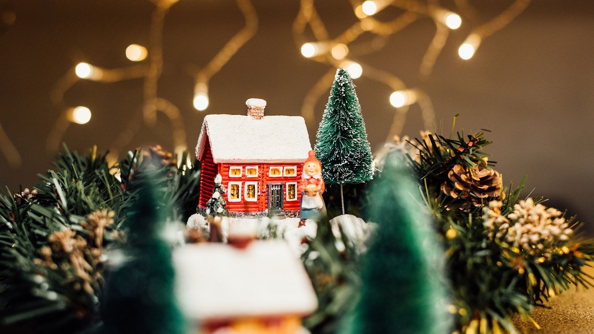 Der Stadtteilverein Neuwiedenthal, das DRK Hamburg-Harburg und Nachbarschaft Ahoi laden zum Weihnachtsbasar ein. | Foto: ein