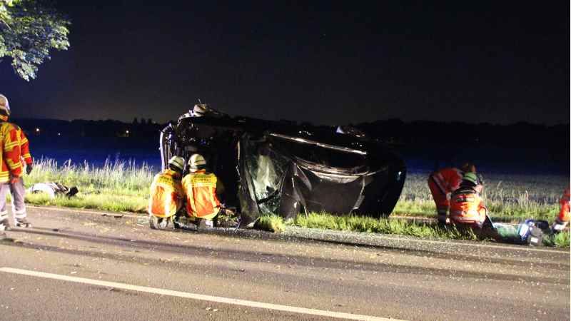 Dieser Verkehrsunfall auf der K 86 in Maschen forderte in der Nacht zu Dienst einen Schwerverletzten. | Foto: ein